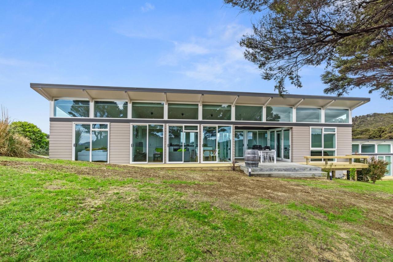 Paroa Bay Chalets - Te Whare Tui Russell Exterior photo