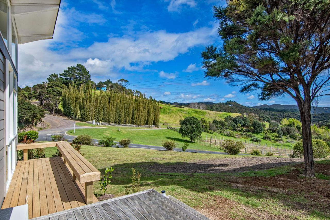 Paroa Bay Chalets - Te Whare Tui Russell Exterior photo